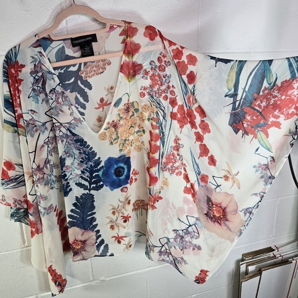 Colleen Lopez Floral Blouse Coverup - Picture 4 of 6